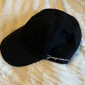 Black baseball hat